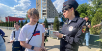 Студенты напомнили домодедовцам о важности соблюдения правил дорожного движения - Regions.Ru